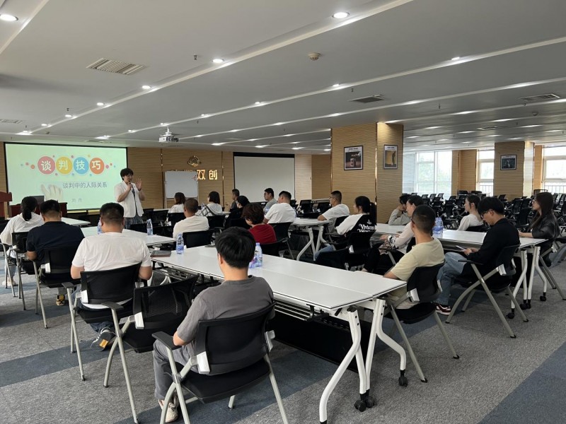 石家庄捷凯双创孵化基地 复盘过往夯基础，精准帮扶赢未来